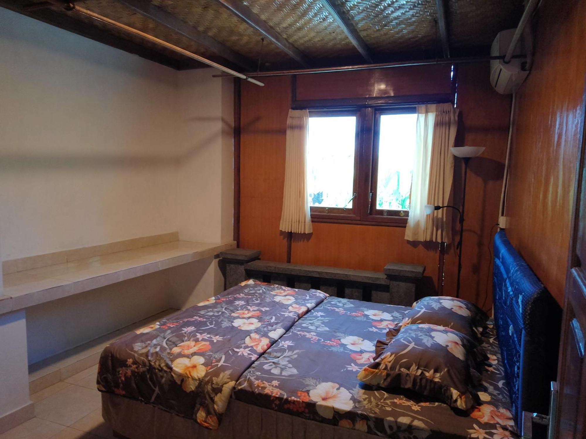 Pondok Diana Yuki Jasri Room photo